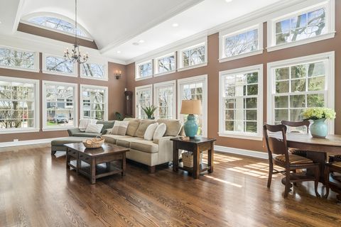 Tiny photo for 630 S Beverly Lane, Arlington Heights, IL 60005 (MLS # 12695545)