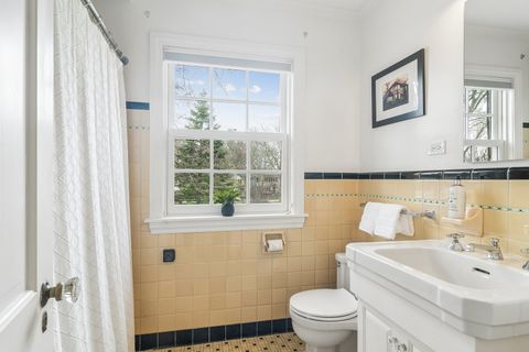 Tiny photo for 630 S Beverly Lane, Arlington Heights, IL 60005 (MLS # 12695545)