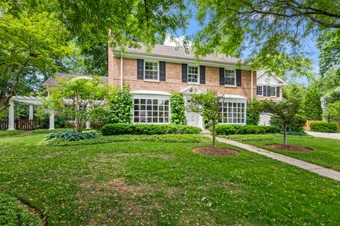 Tiny photo for 630 S Beverly Lane, Arlington Heights, IL 60005 (MLS # 12695545)