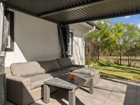 Tiny photo for 8 Rob Road, Mount Prospect, IL 60056 (MLS # 12599542)