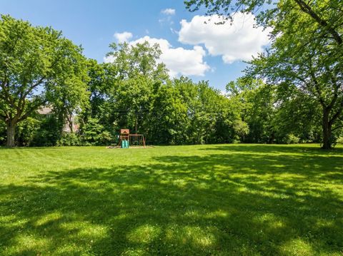 Tiny photo for 8 Rob Road, Mount Prospect, IL 60056 (MLS # 12599542)