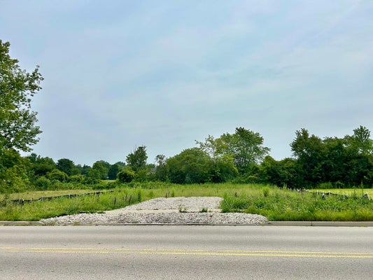 963 BELLE PLAINE AVE, GURNEE, IL 60031 - Image f24ae8fa49cebad4e462558e91d0cfa3/1024619065