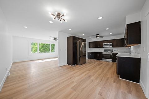 Tiny photo for 214 Somerset Court, New Lenox, IL 60451 (MLS # 12494512)