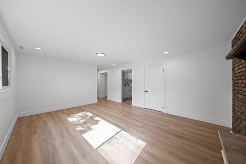 Tiny photo for 214 Somerset Court, New Lenox, IL 60451 (MLS # 12494512)