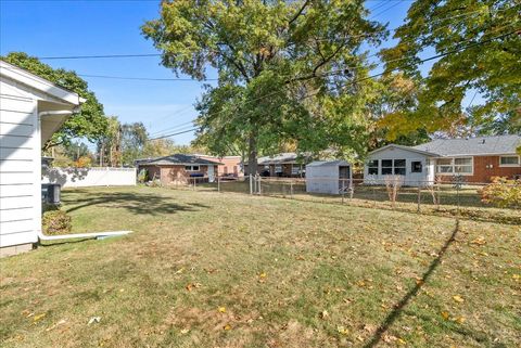 Tiny photo for 904 Snyder Drive, Bloomington, IL 61701 (MLS # 12508926)