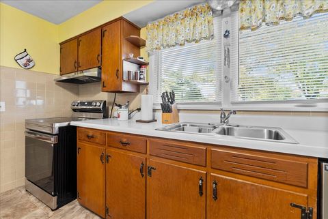 Tiny photo for 904 Snyder Drive, Bloomington, IL 61701 (MLS # 12508926)