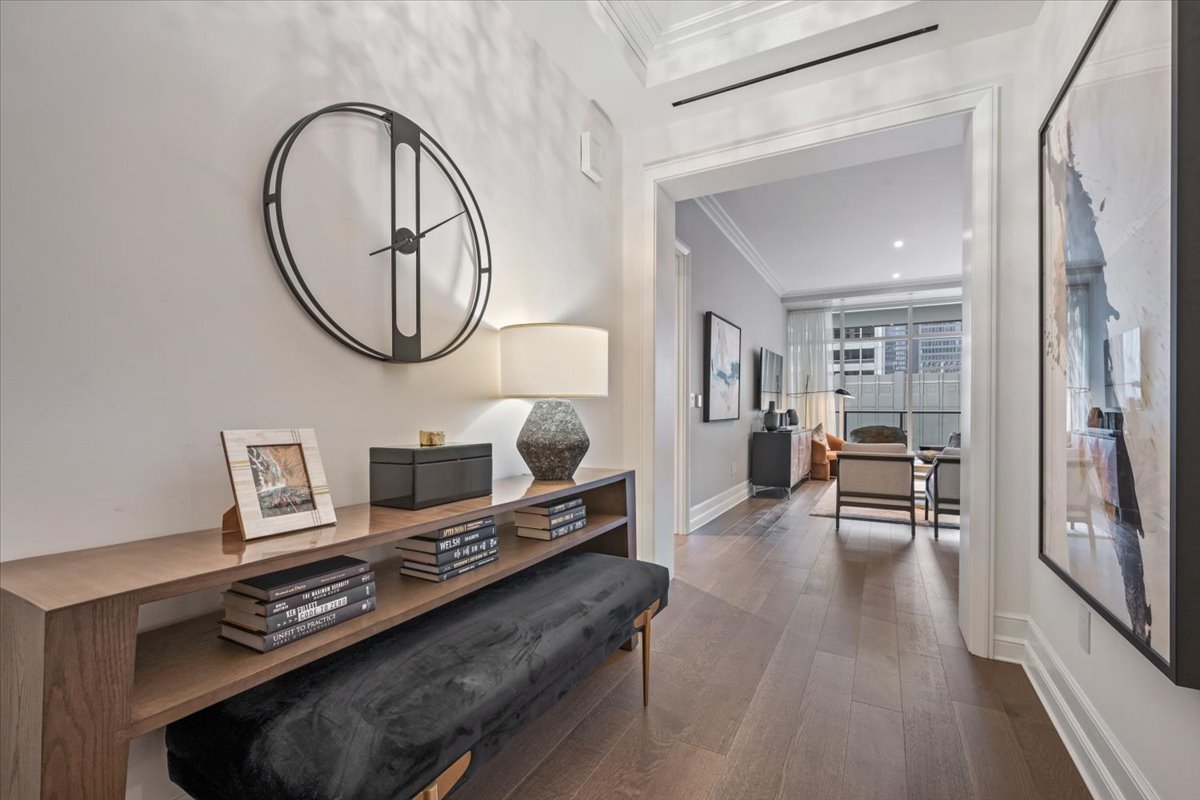 435 N Michigan Avenue 814