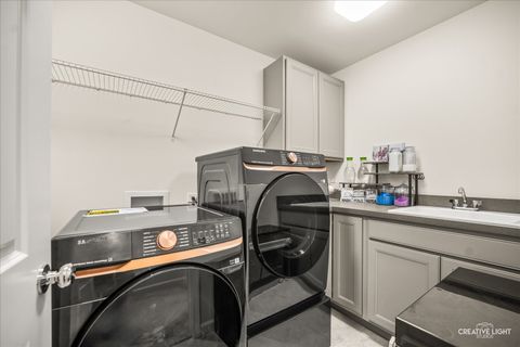 Tiny photo for 3667 Peregrine Way, Elgin, IL 60124 (MLS # 12679306)