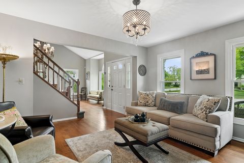 Tiny photo for 1412 Village Court, Buffalo Grove, IL 60089 (MLS # 12642049)