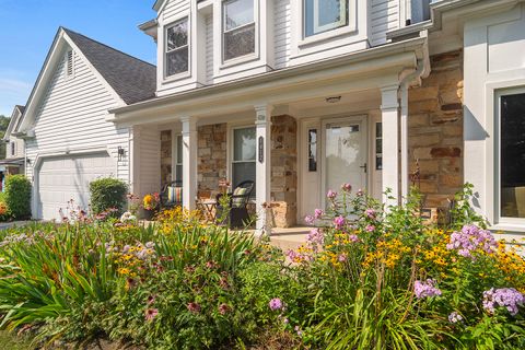 Tiny photo for 1412 Village Court, Buffalo Grove, IL 60089 (MLS # 12642049)
