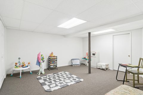 Tiny photo for 1412 Village Court, Buffalo Grove, IL 60089 (MLS # 12642049)