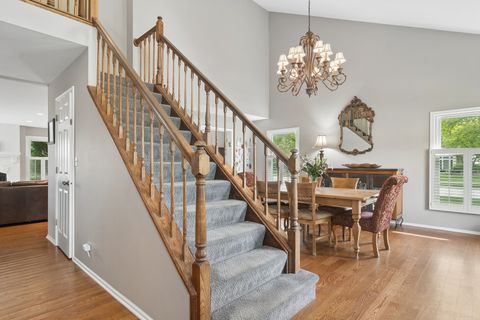 Tiny photo for 1412 Village Court, Buffalo Grove, IL 60089 (MLS # 12642049)