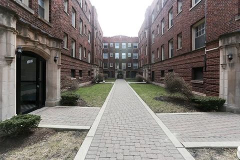 3259 W Wrightwood Avenue 3E Chicago IL 60647