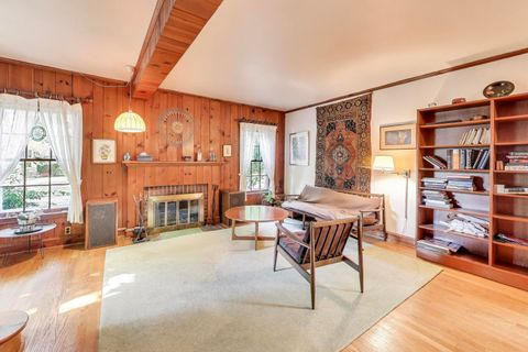 Tiny photo for 2113 Forestview Road, Evanston, IL 60201 (MLS # 12482583)