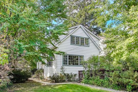 Tiny photo for 2113 Forestview Road, Evanston, IL 60201 (MLS # 12482583)