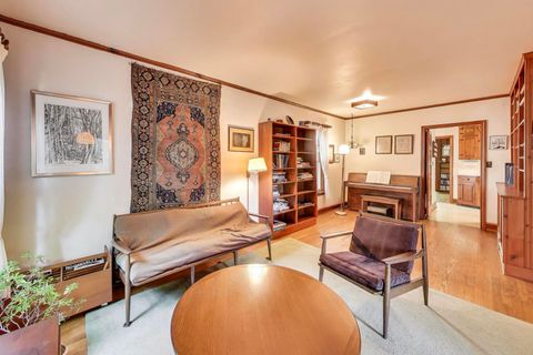 Tiny photo for 2113 Forestview Road, Evanston, IL 60201 (MLS # 12482583)