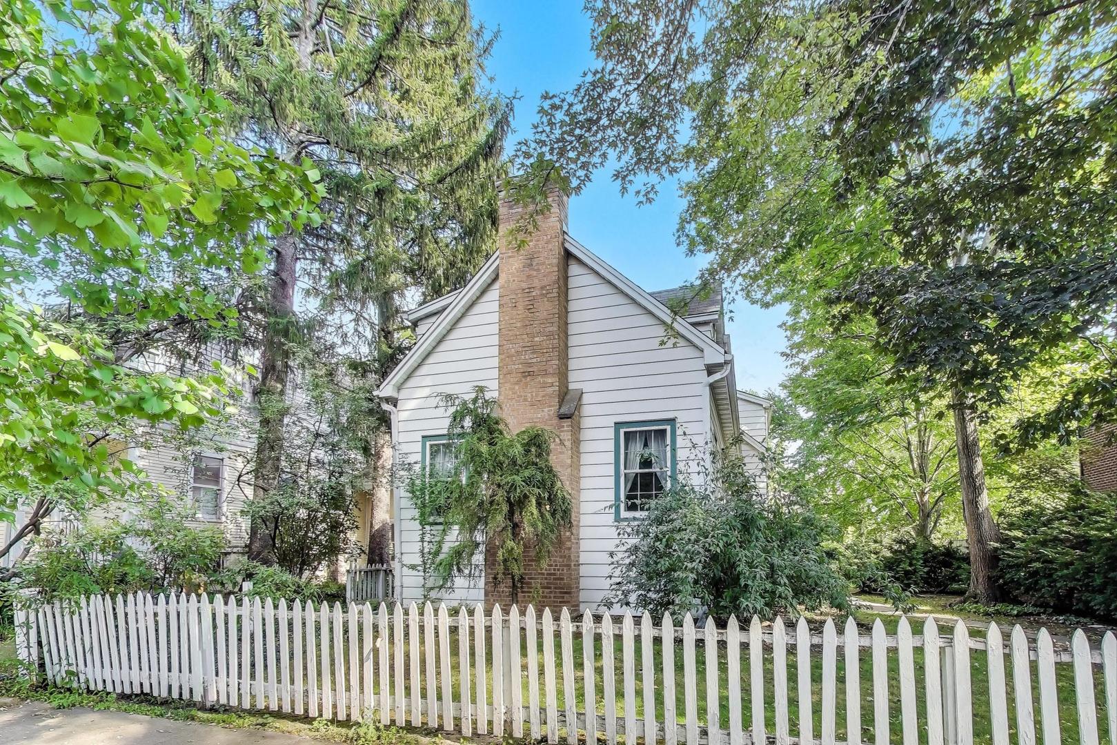 2113 Forestview Road