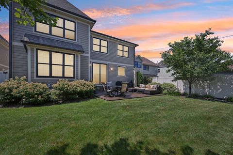 Tiny photo for 757 S Saylor Avenue, Elmhurst, IL 60126 (MLS # 12447659)