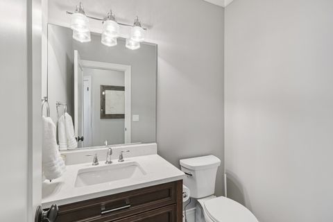 Tiny photo for 757 S Saylor Avenue, Elmhurst, IL 60126 (MLS # 12447659)