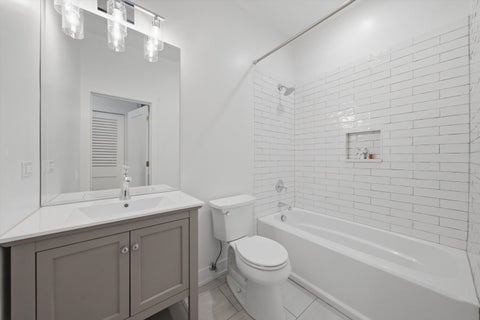 Tiny photo for 6606 S University Avenue #2, Chicago, IL 60637 (MLS # 12743083)