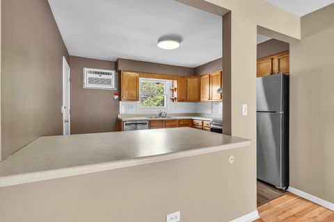 Tiny photo for 7952 MADISON Street #2E, River Forest, IL 60305 (MLS # 12529284)