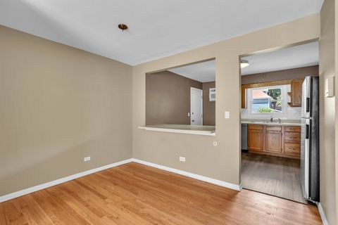 Tiny photo for 7952 MADISON Street #2E, River Forest, IL 60305 (MLS # 12529284)
