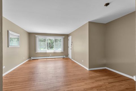 Tiny photo for 7952 MADISON Street #2E, River Forest, IL 60305 (MLS # 12529284)