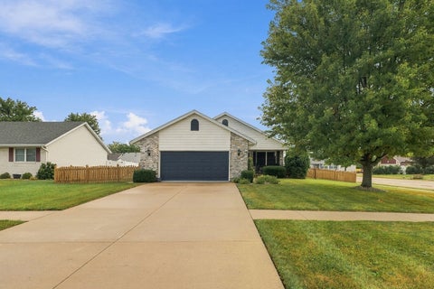 Photo of 136 N Van Buren Avenue, Bradley, IL 60915 (MLS # 12757916)