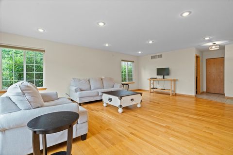 Tiny photo for 1100 Franklin Street, Mundelein, IL 60060 (MLS # 12467794)