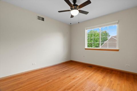 Tiny photo for 1100 Franklin Street, Mundelein, IL 60060 (MLS # 12467794)