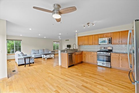 Tiny photo for 1100 Franklin Street, Mundelein, IL 60060 (MLS # 12467794)