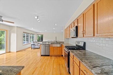Tiny photo for 1100 Franklin Street, Mundelein, IL 60060 (MLS # 12467794)