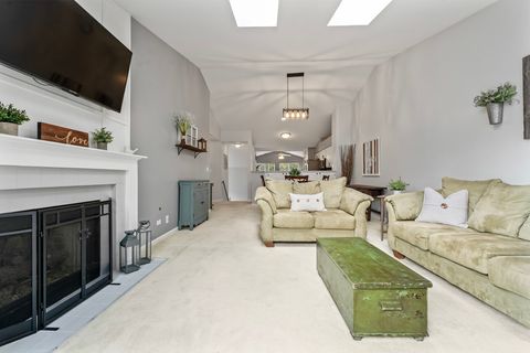 Tiny photo for 217 Sierra Pass Drive, Schaumburg, IL 60194 (MLS # 12499150)