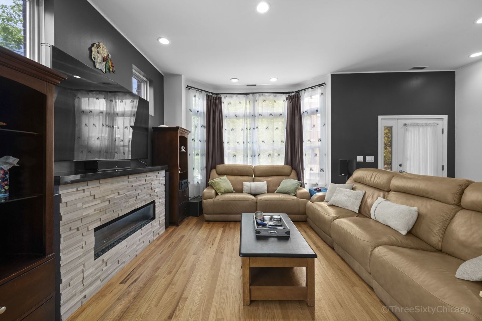 953 W College Parkway