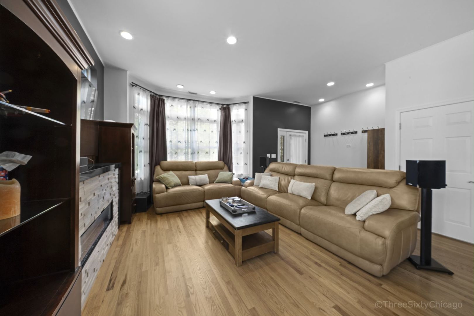 953 W College Parkway
