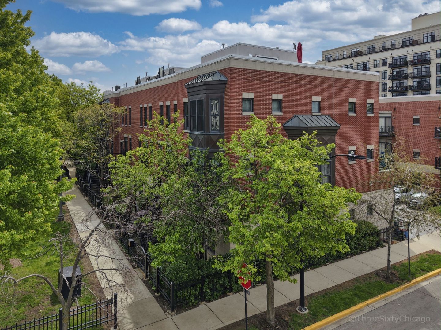 953 W College Parkway