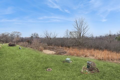 Tiny photo for 272 Prairie View Lane, Wheeling, IL 60090 (MLS # 12581537)