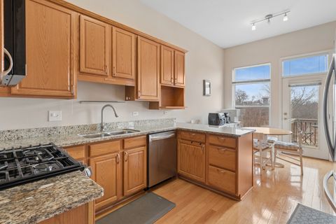 Tiny photo for 272 Prairie View Lane, Wheeling, IL 60090 (MLS # 12581537)