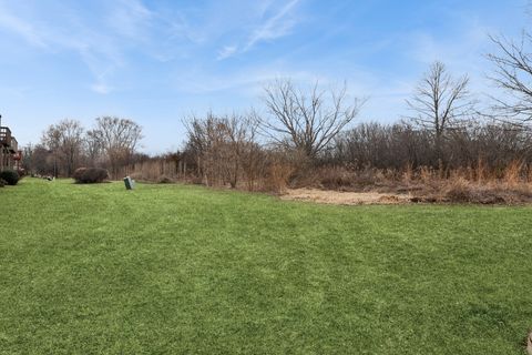 Tiny photo for 272 Prairie View Lane, Wheeling, IL 60090 (MLS # 12581537)