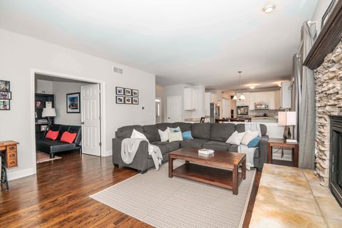 Tiny photo for 845 Barclay Drive, Bolingbrook, IL 60440 (MLS # 12562510)