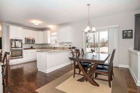 Tiny photo for 845 Barclay Drive, Bolingbrook, IL 60440 (MLS # 12562510)