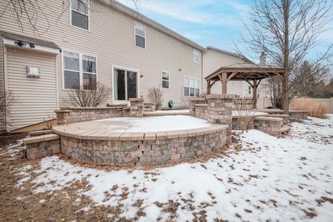 Tiny photo for 845 Barclay Drive, Bolingbrook, IL 60440 (MLS # 12562510)