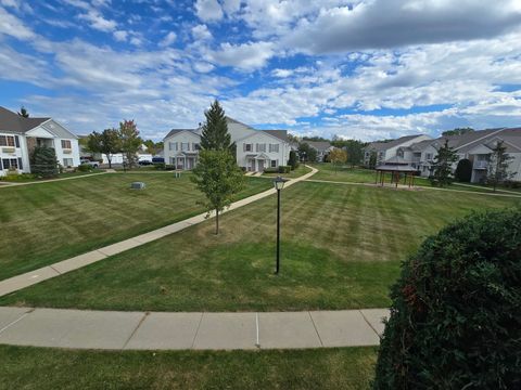 1531 SILVERSTONE Drive 1531 Carpentersville IL 60110