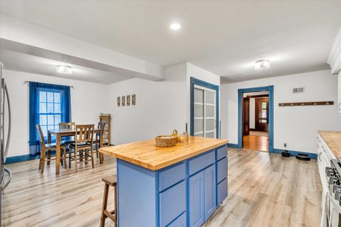 Tiny photo for 127 S Vail Street, Geneseo, IL 61254 (MLS # 12634640)