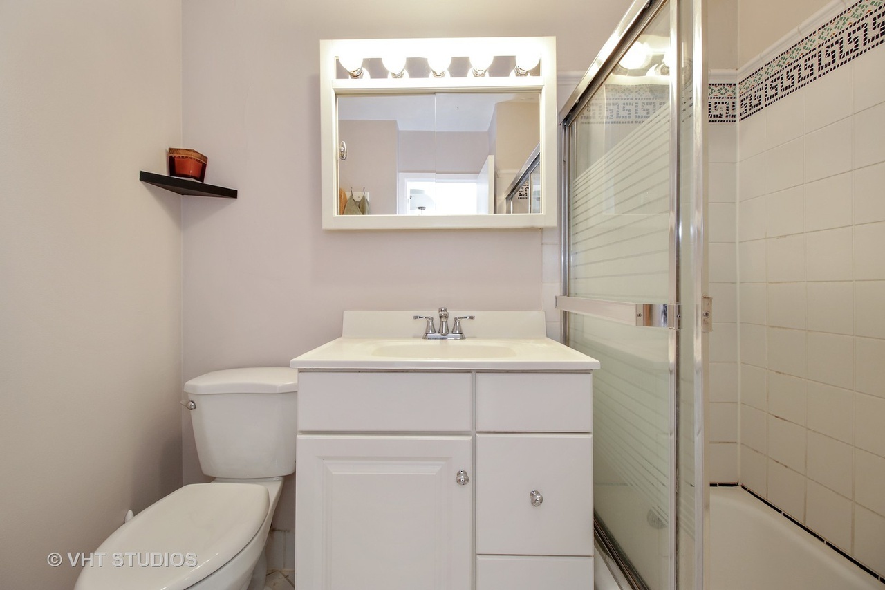 1355 N Sandburg Terrace 2305