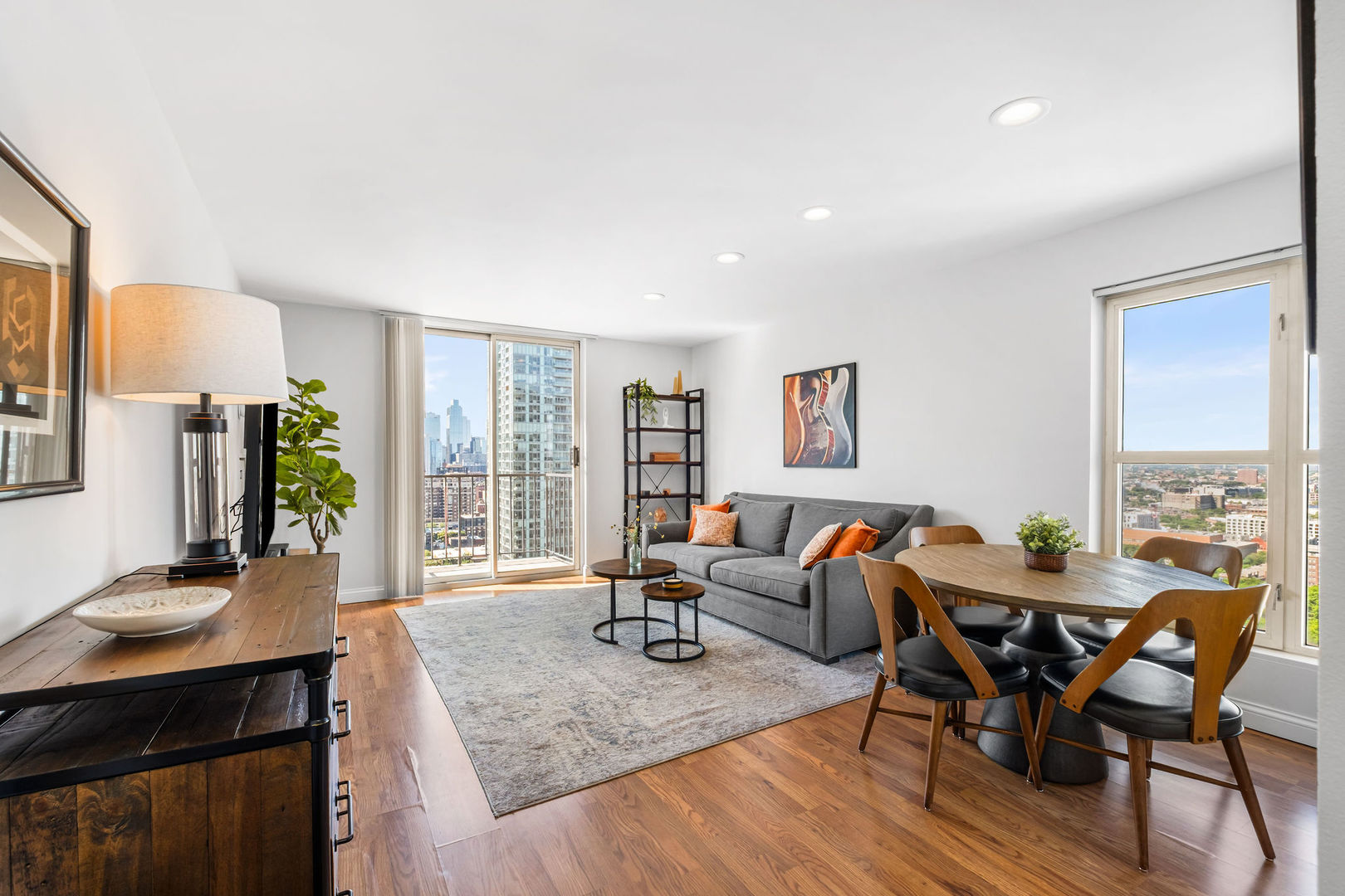 1212 N La Salle Drive 2709