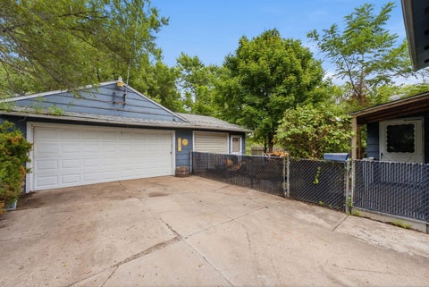 Tiny photo for 1623 40th Avenue, Moline, IL 61265 (MLS # 12726766)