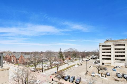 Tiny photo for 100 S Emerson Street #507, Mount Prospect, IL 60056 (MLS # 12587619)