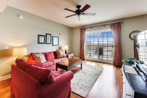 Tiny photo for 100 S Emerson Street #507, Mount Prospect, IL 60056 (MLS # 12587619)