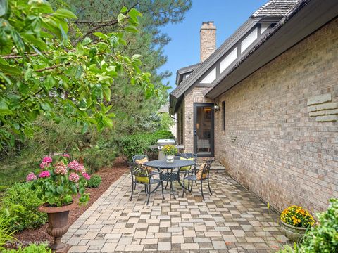 Tiny photo for 802 Kenmare Drive, Burr Ridge, IL 60527 (MLS # 12506319)